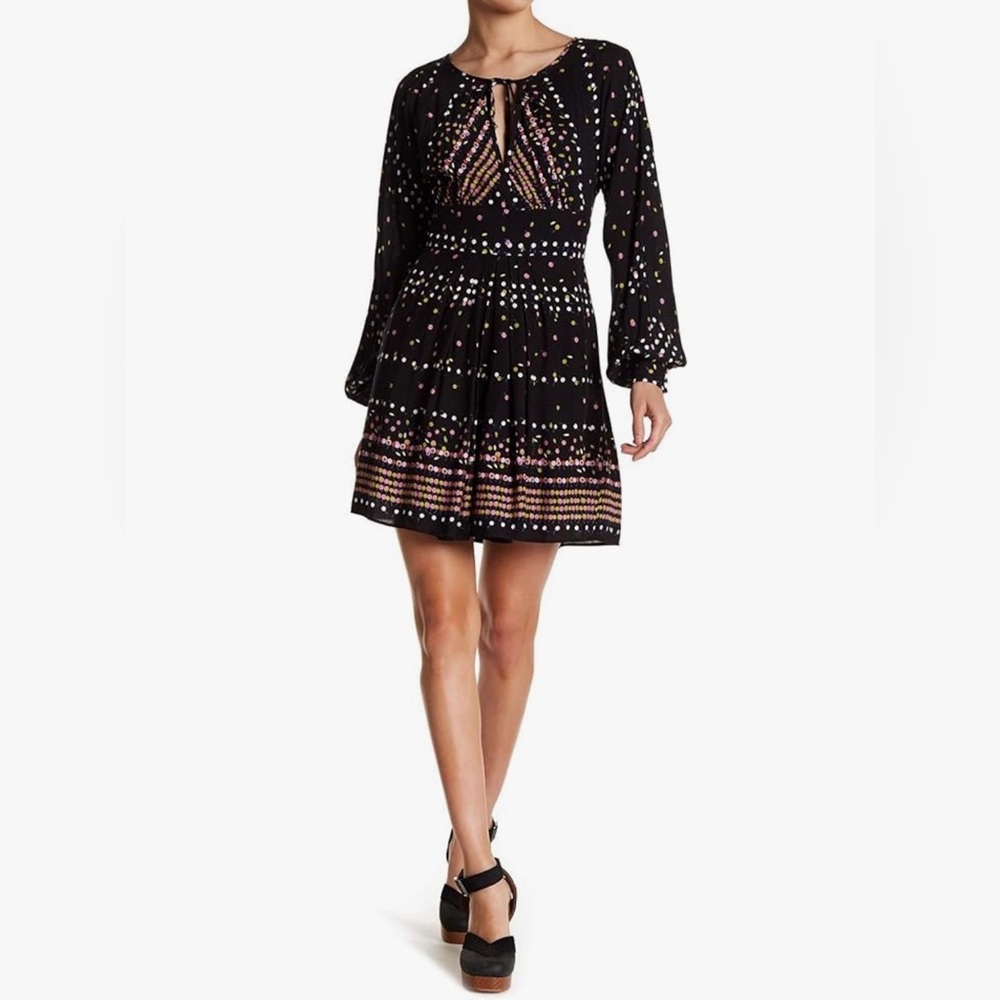 Free People W Sz.4 Coryn Open Black Lightweight Flowy Abstract Flirty Mini Dress